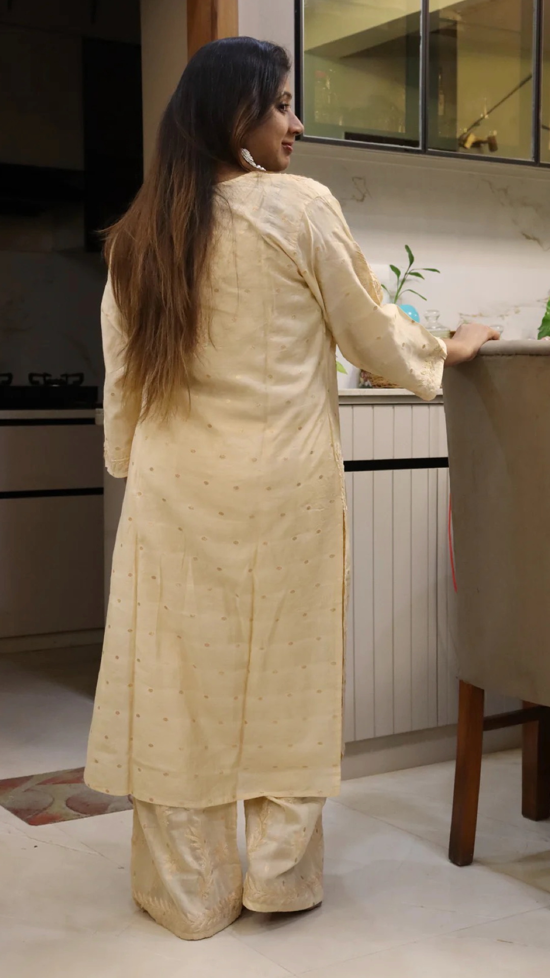 Chikankari suit set with Zari work