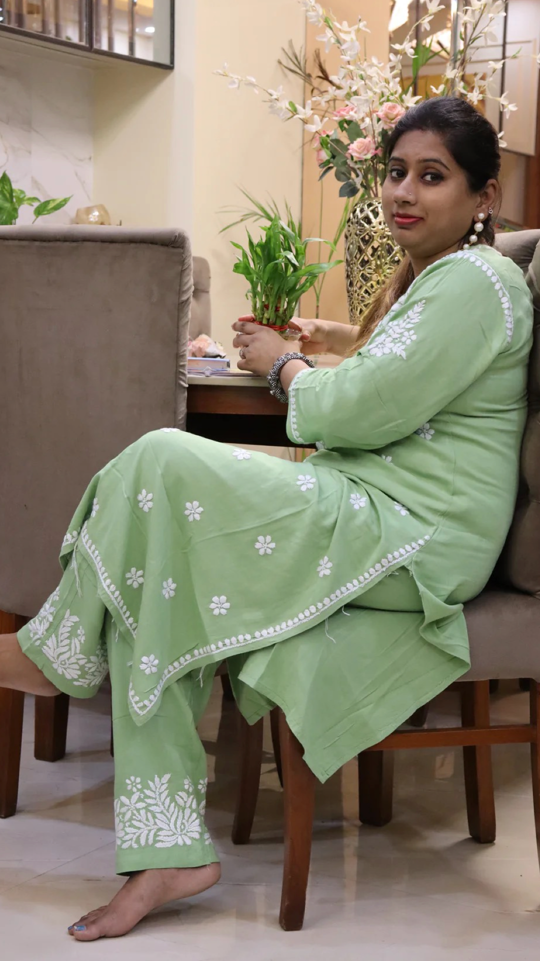 Chikankari suit set with Zari work